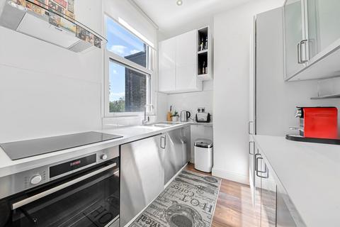 1 bedroom flat for sale, Hormead Road, Maida Vale W9