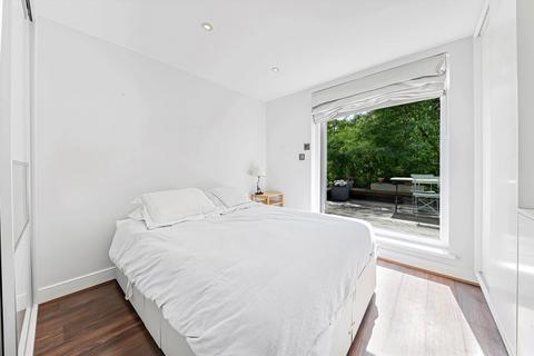 1 bedroom flat for sale, Hormead Road, Maida Vale W9