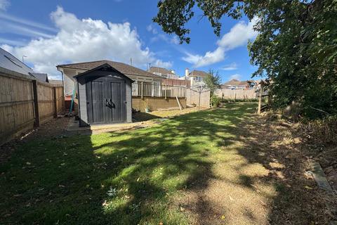 3 bedroom detached bungalow for sale, Gelligaer Road, Trelewis, Treharris, CF46 6DN