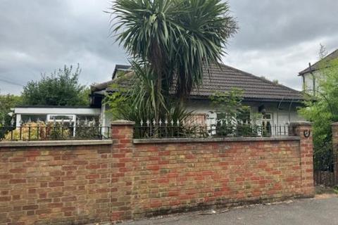 2 Westfields Road, London, W3 0AP