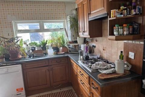 2 Westfields Road, London, W3 0AP