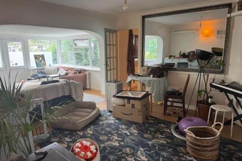 2 Westfields Road, London, W3 0AP