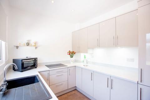23 Branscombe Square, Southend-on-sea, SS1 3QD