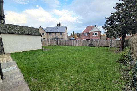 undefined, Field Way, Ripley GU23