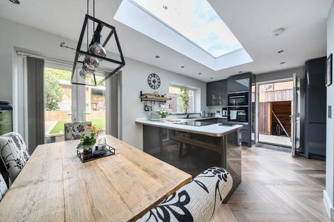 3 bedroom semi-detached house for sale, Grendon Underwood,  Buckinghamshire,  HP18