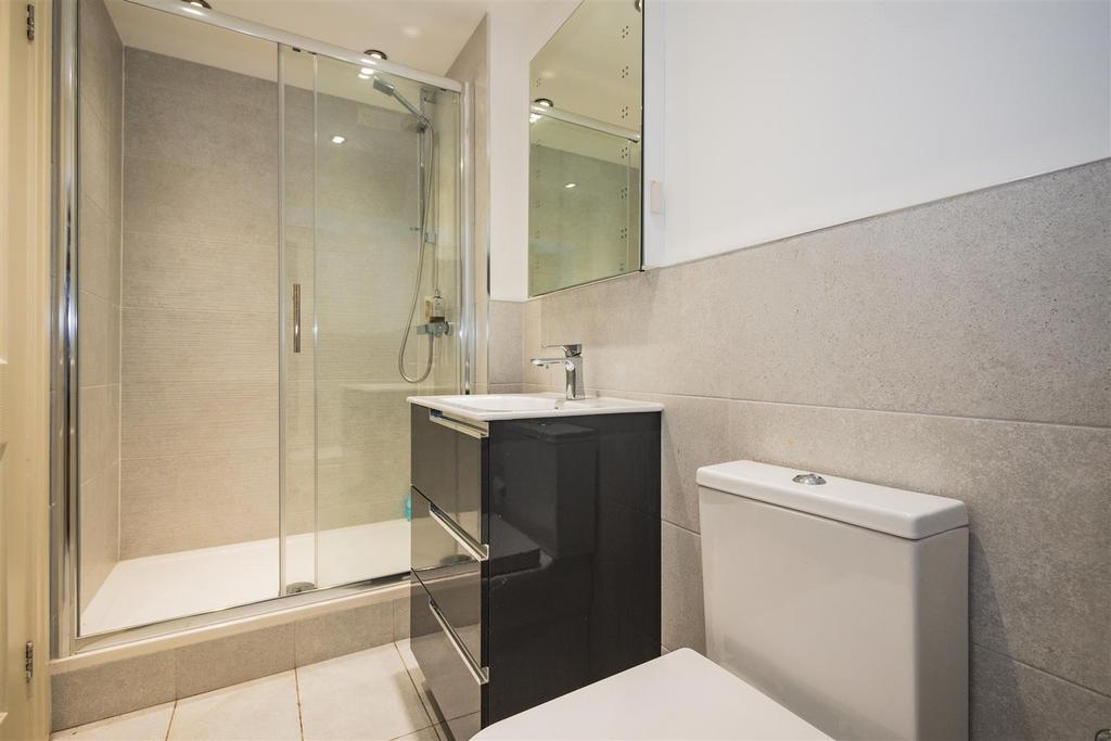 LGF En Suite