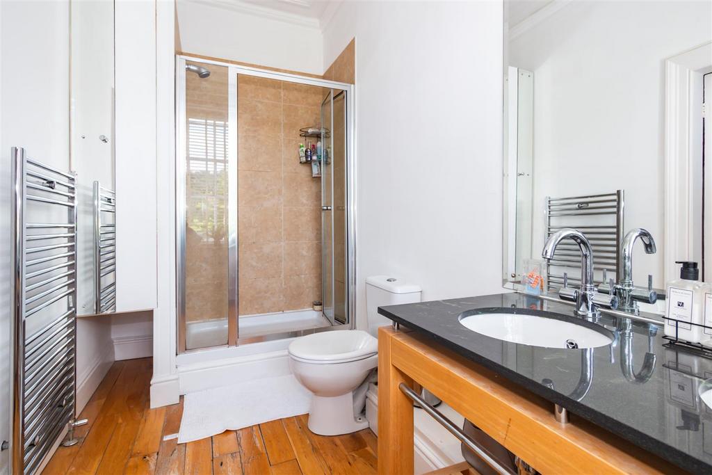 Bed 2 En Suite