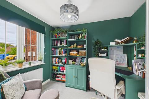 undefined, Ketil Place, Anlaby