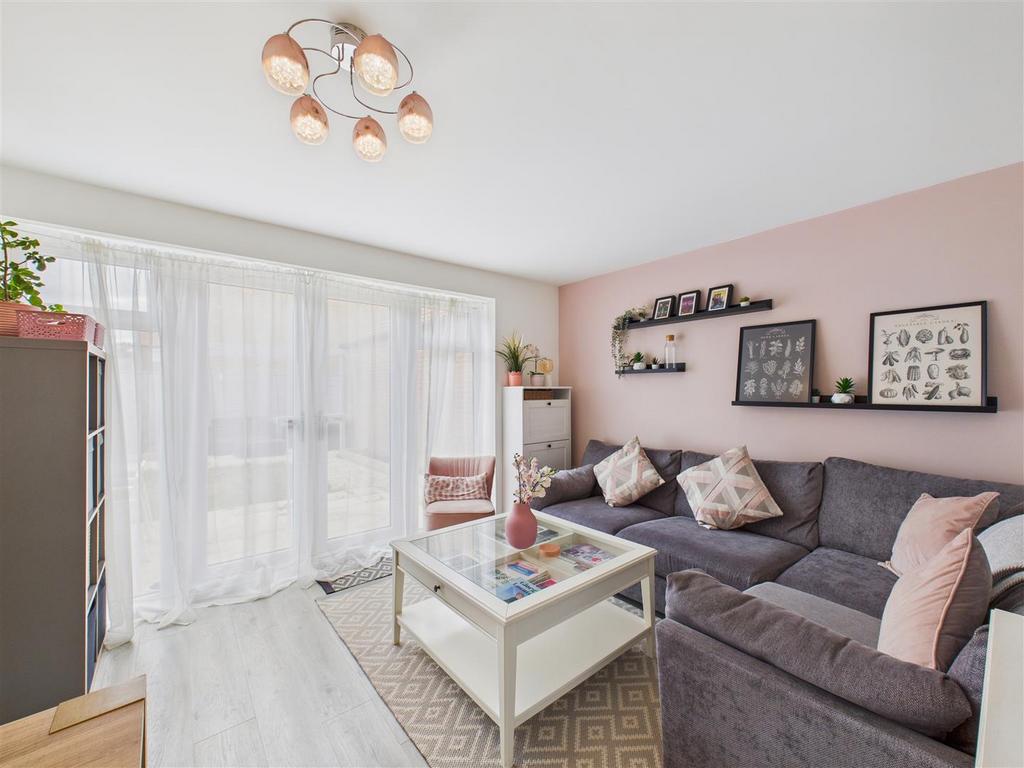 Living/Dining Area