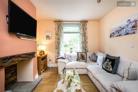2 bedroom end of terrace house for sale, Trooper Terrace, Halifax, HX3
