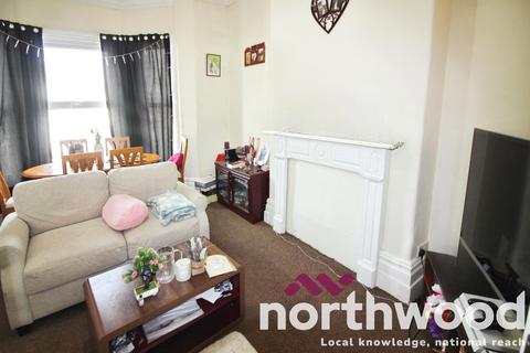 2 bedroom flat to rent, Princes Street, Southport, PR8