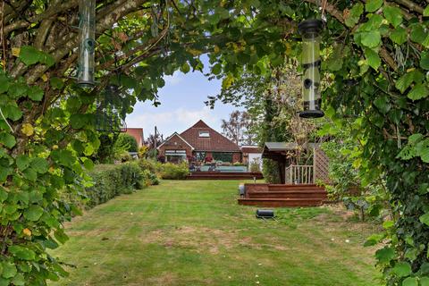 undefined, Southend Road, Bradfield Southend, Berkshire