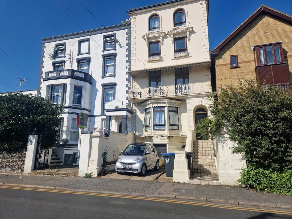 Victoria Road, Ramsgate, Kent, CT11 1 bed flat - £750 pcm (£173 pw)