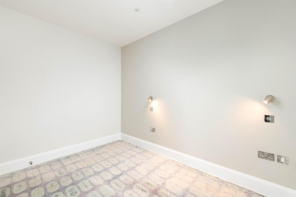 Bedroom1 2.jpg