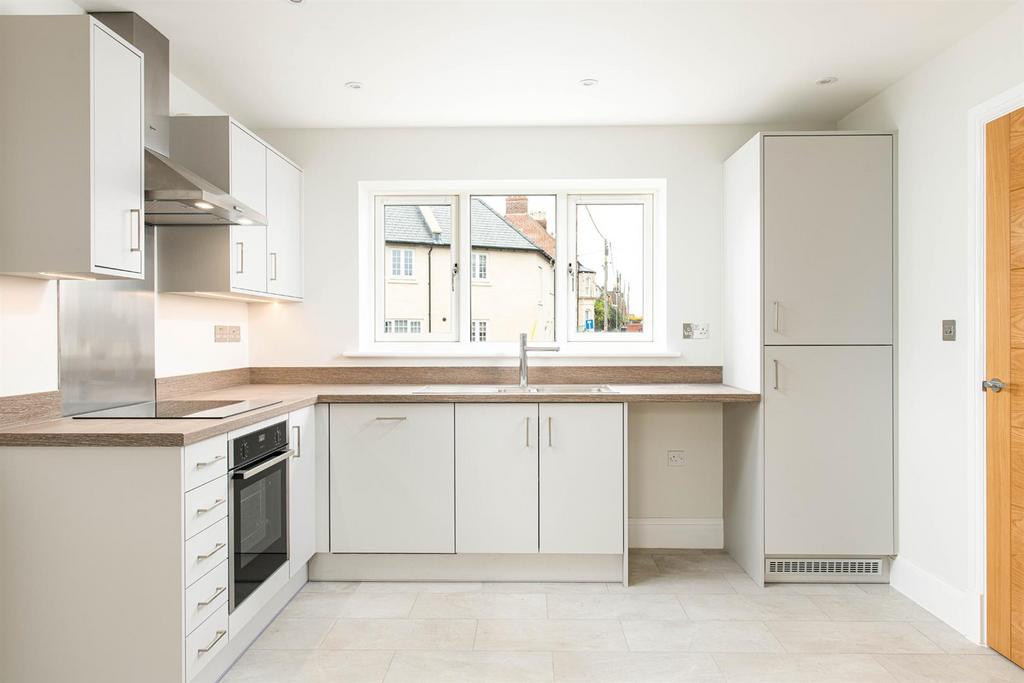 Kitchen 1.jpg