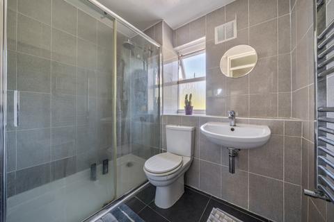 1 bedroom apartment for sale, Lions Close, London