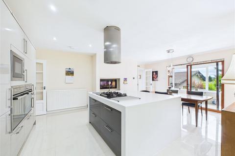 60 Strathspey Drive, Grantown-on-spey, PH26 3EY