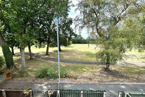 2 bedroom mews for sale, Westleigh View, Leigh