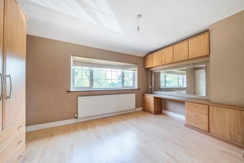 4 bedroom semi-detached house for sale, Staines Upon Thames,  Middlesex,  TW19