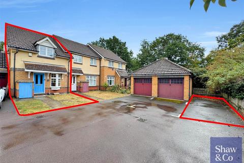 58 Avondale Gardens, Hounslow, TW4 5EU