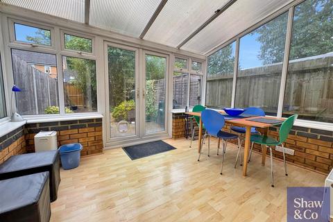 58 Avondale Gardens, Hounslow, TW4 5EU