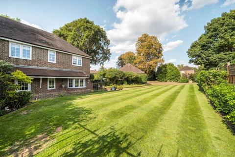 undefined, Vicarage Close, Worcester Park, KT4