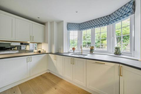 undefined, Vicarage Close, Worcester Park, KT4