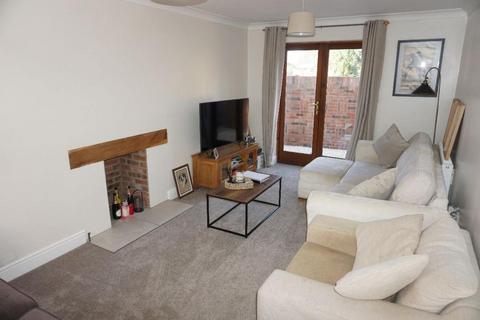 3 bedroom detached house to rent, Bedford Road East, Yardley Hastings, NN7