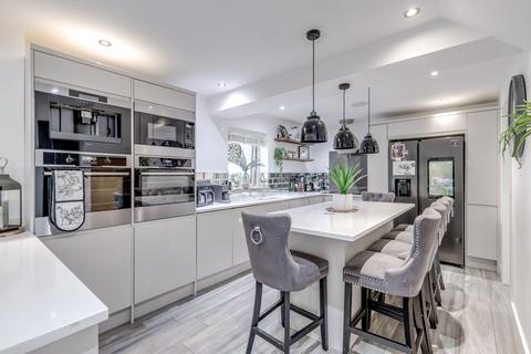 6 bedroom detached house for sale, Tideswell Avenue, Wigan WN5