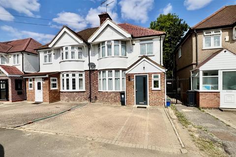 61 The Vale, Hounslow, TW5 9HS