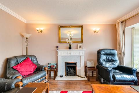 3 bedroom end of terrace house for sale, Regency Green, Southend-on-sea, SS2