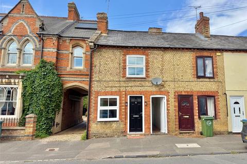 2 bedroom terraced house for sale, Station Road, Buckingham MK18