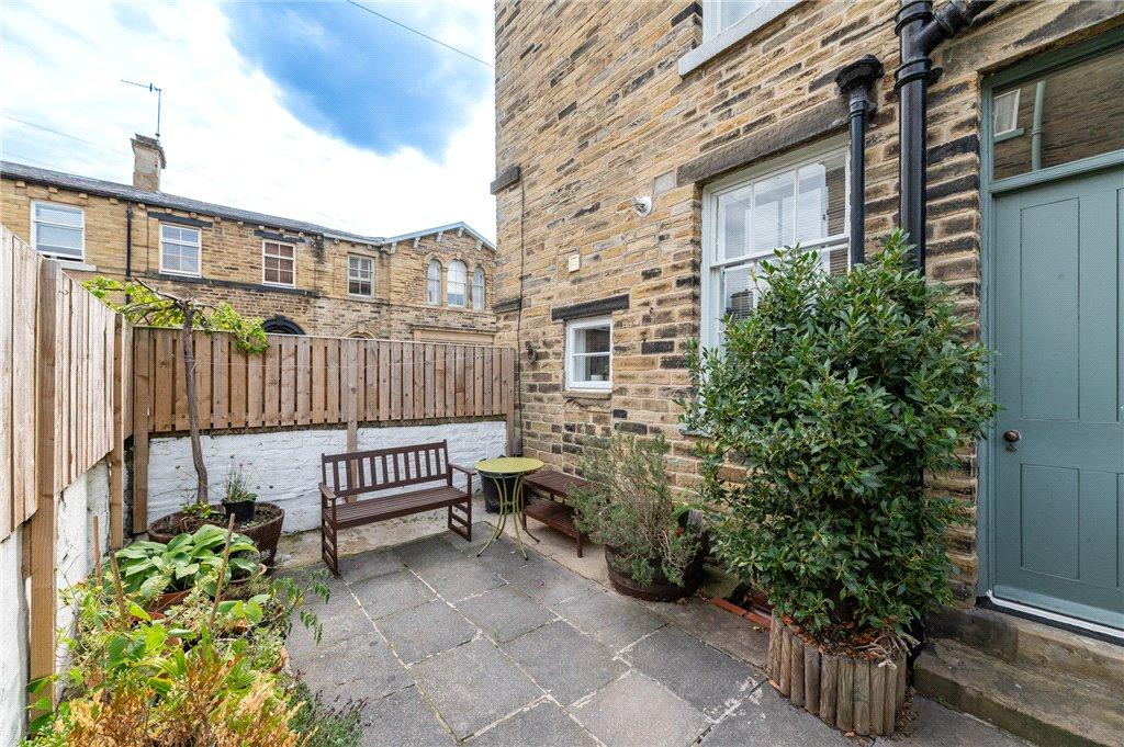 Caroline Street