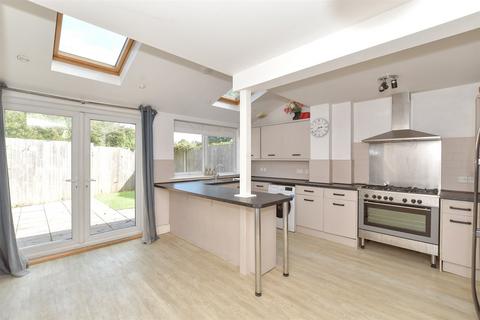 undefined, Farmlea Road, Portsmouth, Hampshire