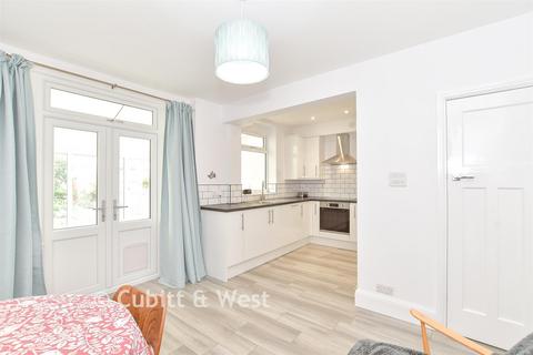 Wallisdean Avenue, Portsmouth, Hampshire