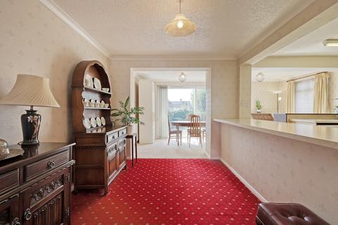 3 bedroom semi-detached house for sale, St. Peters Walk, Billericay, CM12