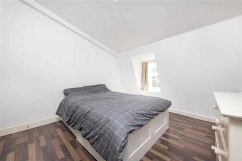 undefined, King Street, Twickenham TW1