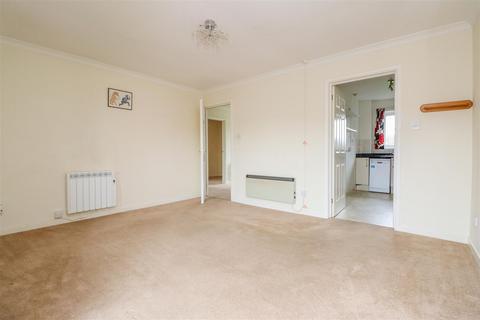 undefined, Barns Green