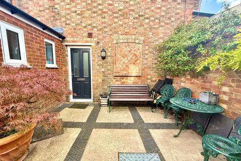 1 bedroom apartment for sale, High Street, Buckingham MK18