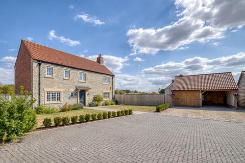 Luns Close, Keinton Mandeville