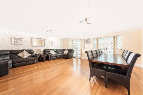 6 bedroom detached house for sale, Bromham Road, Biddenham, Bedfordshire, MK40