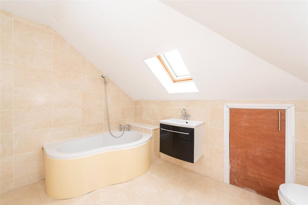 En Suite Bathroom