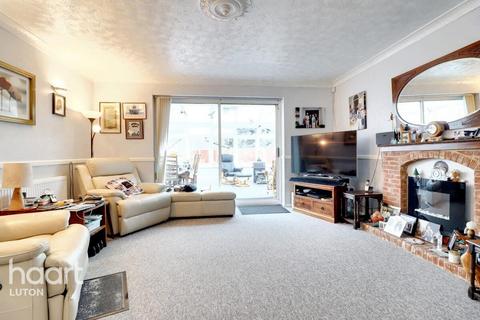 undefined, Alexandra Avenue, Luton