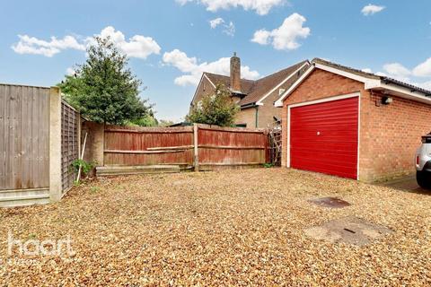 undefined, Alexandra Avenue, Luton