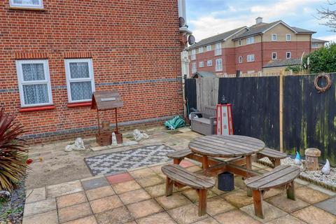 undefined, East Clacton CO15
