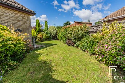 2 bedroom semi-detached bungalow for sale, Buckfast Avenue, Kirby Cross, Frinton-On-Sea