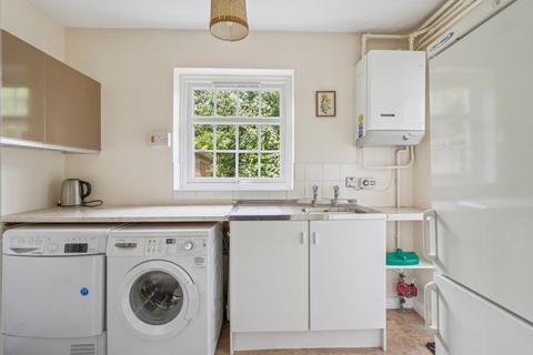 3 bedroom townhouse for sale, Mansard Close, Pinner