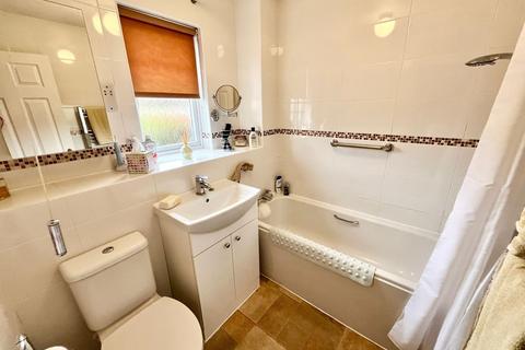 undefined, Sunridge Close, Newport Pagnell