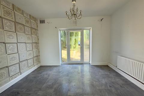 3 bedroom semi-detached house for sale, Lakeside, Darlington
