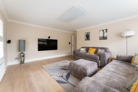 3 Green Lane Close, Ford, Salisbury, SP4 6DQ